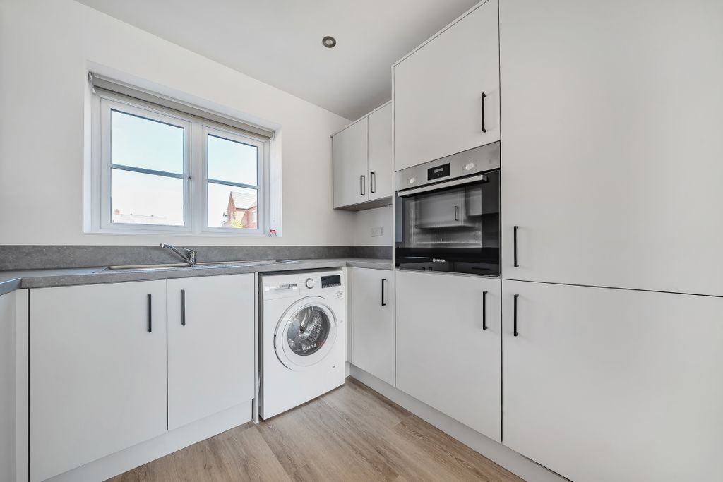 Property photo 2 of 22 Image