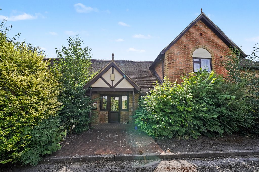 Property photo 2 of 35 River House, 70 Junction Road, Andover Sp10 3Qx