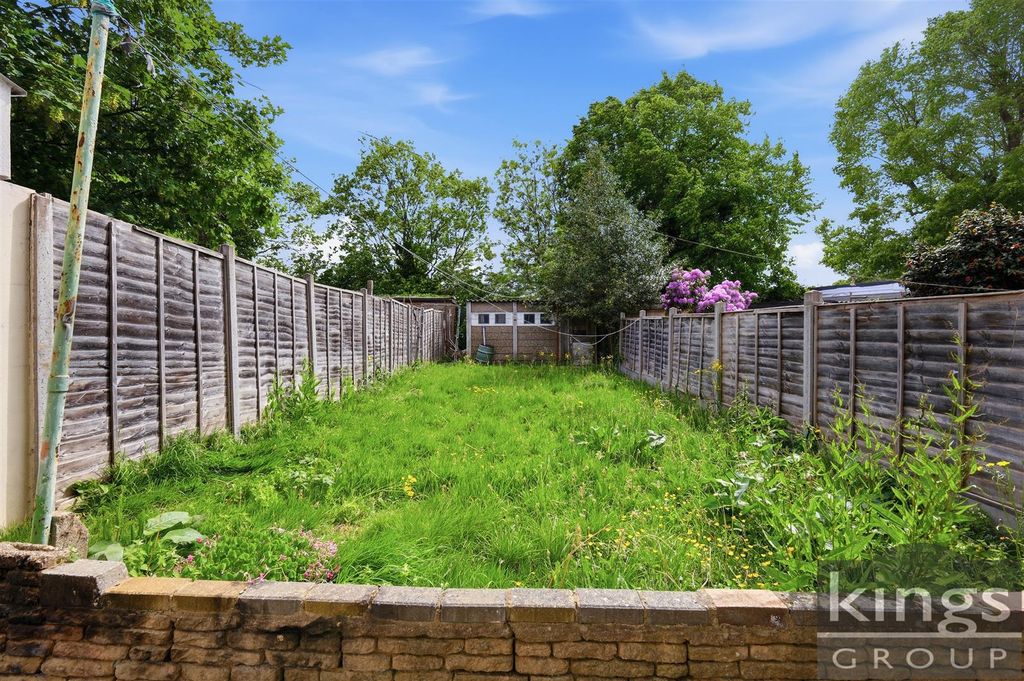 Property photo 3 of 17