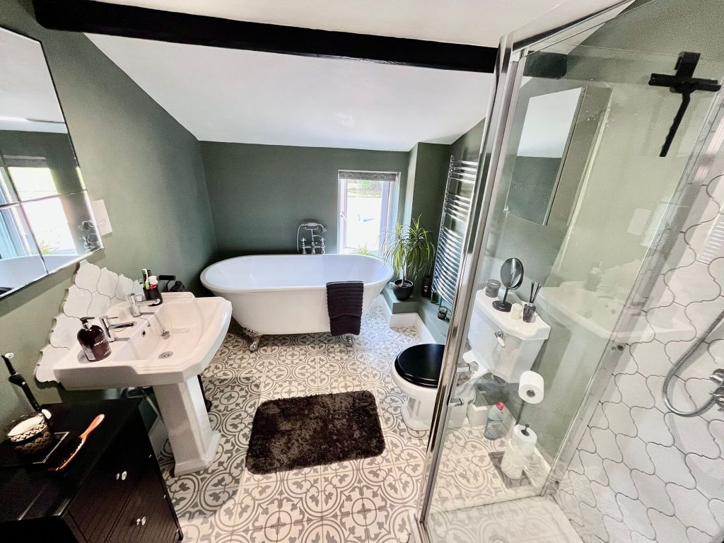 Property photo 3 of 22