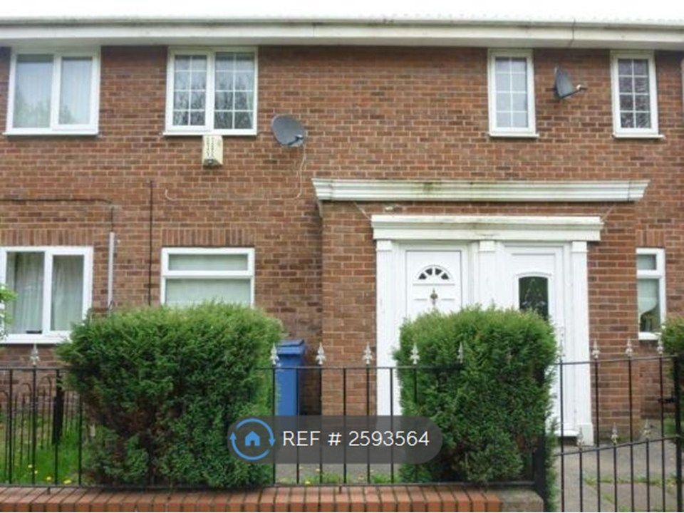 Property photo 3 of 9 Outside Front