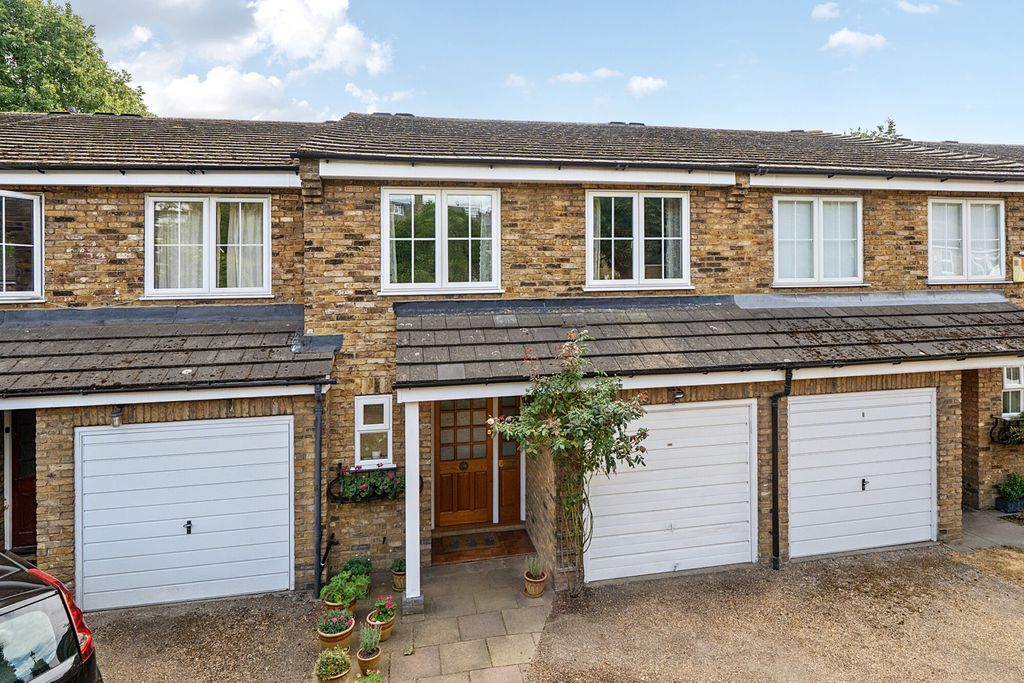 Property photo 1 of 21 1509153-20-6A831B...