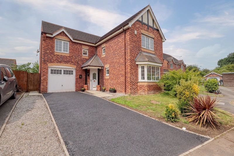 Property photo 1 of 16 Frontal
