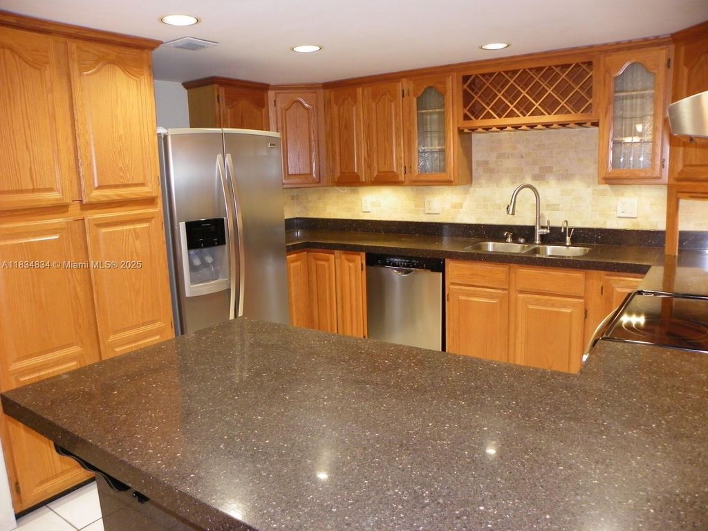 Property photo 2 of 27 <Alttext/>