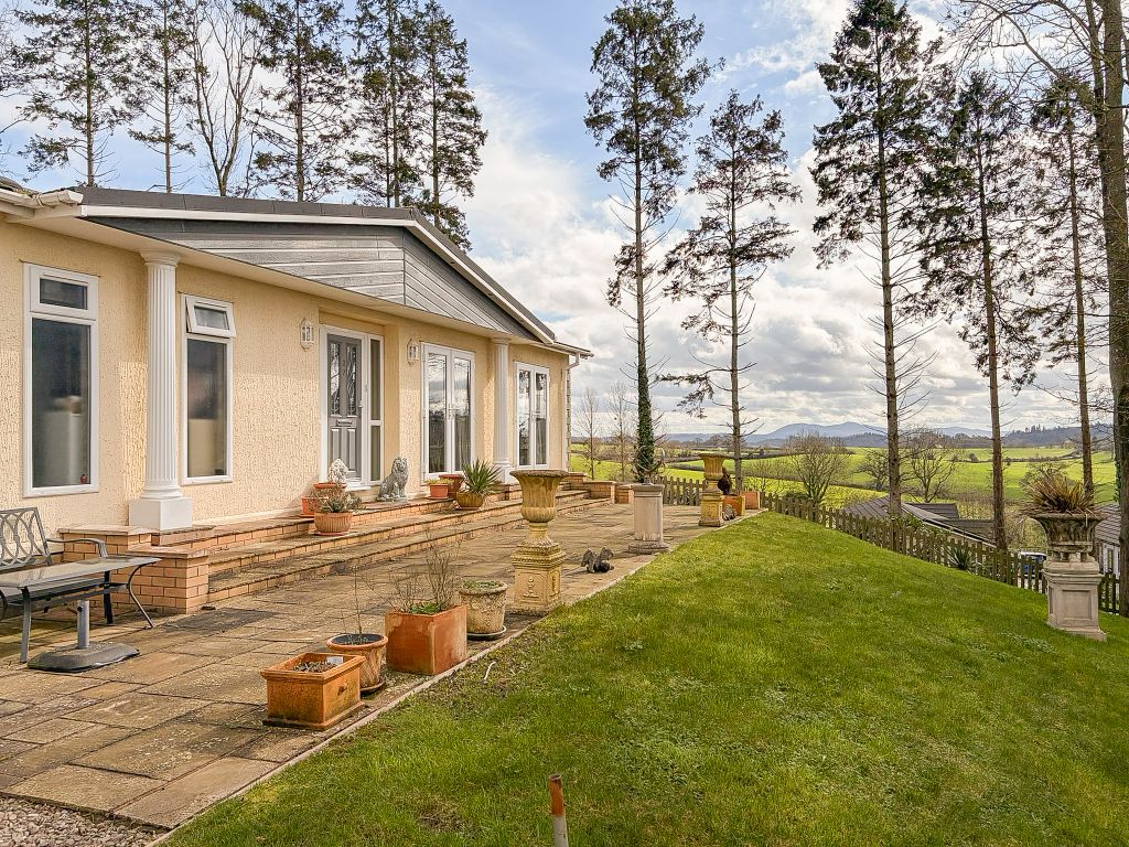 Property photo 2 of 21 Front (3)