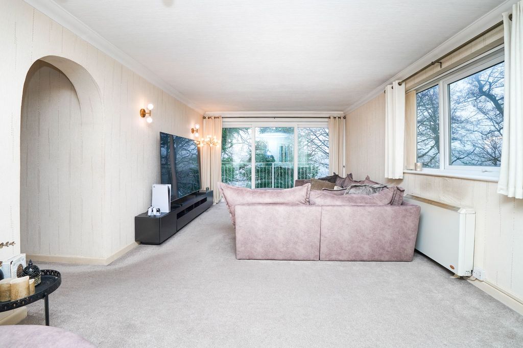 Property photo 3 of 20