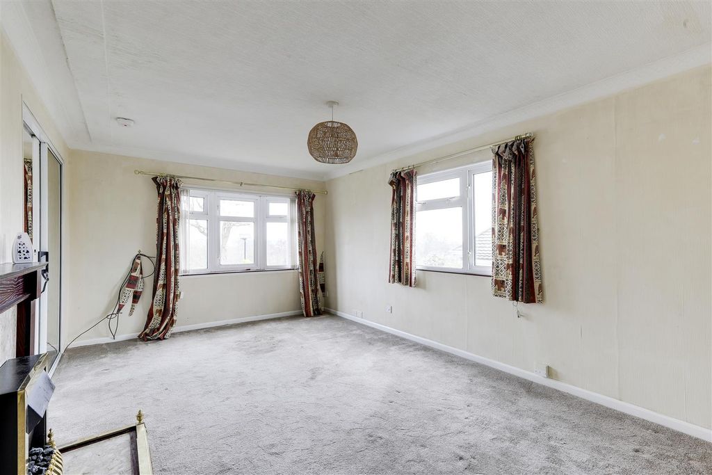Property photo 3 of 20 1768.Jpg
