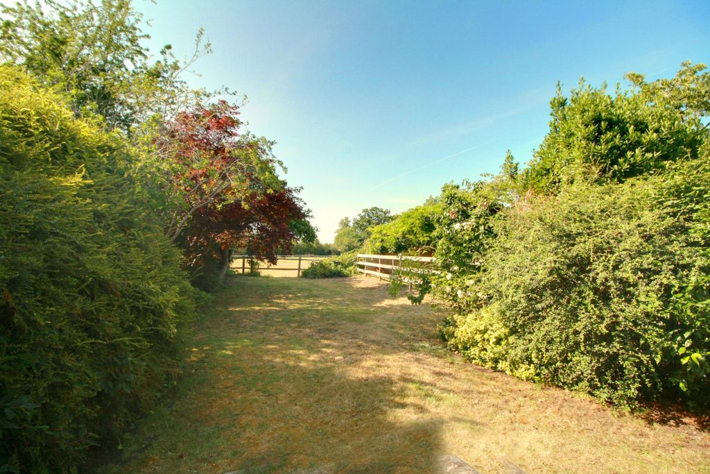 Property photo 2 of 15 Img_6488-Img_6490