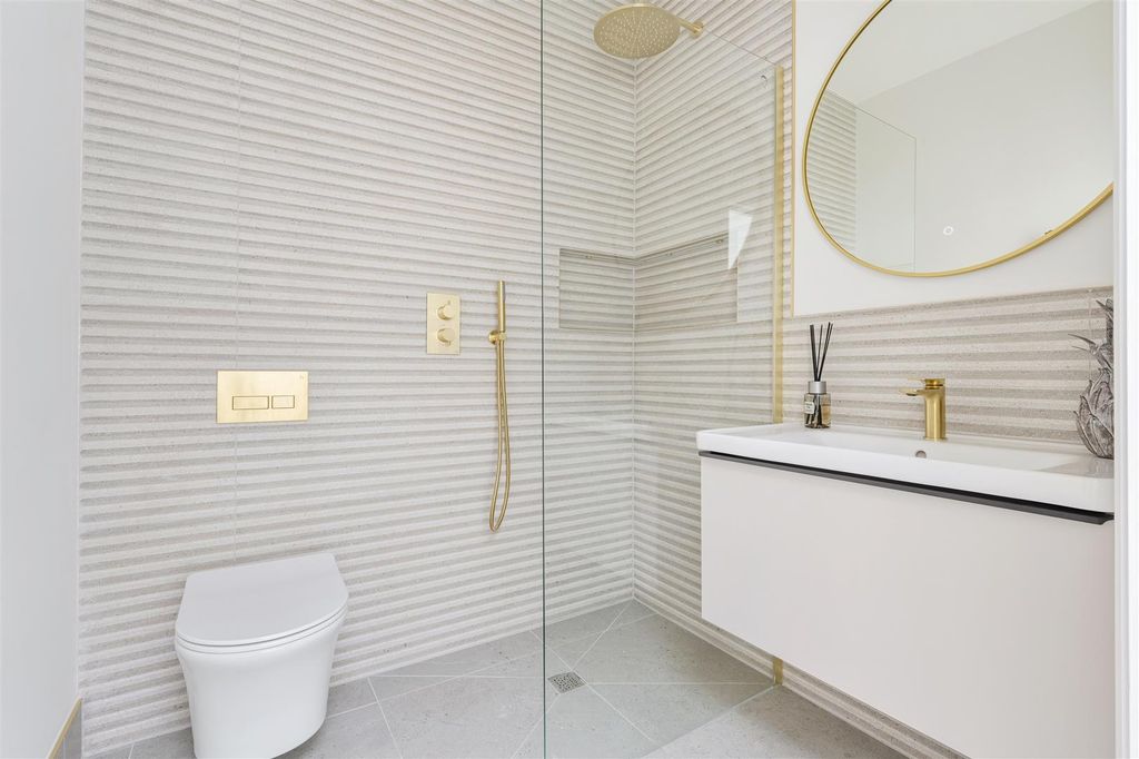 Property photo 3 of 27 Hollymeoak, 29B (8).Jpg