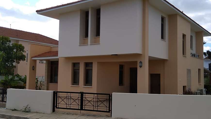 Property photo 1 of 31