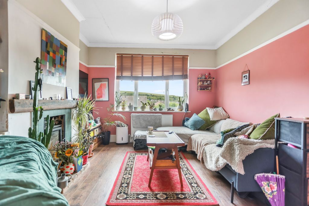 Property photo 2 of 16 296A7210