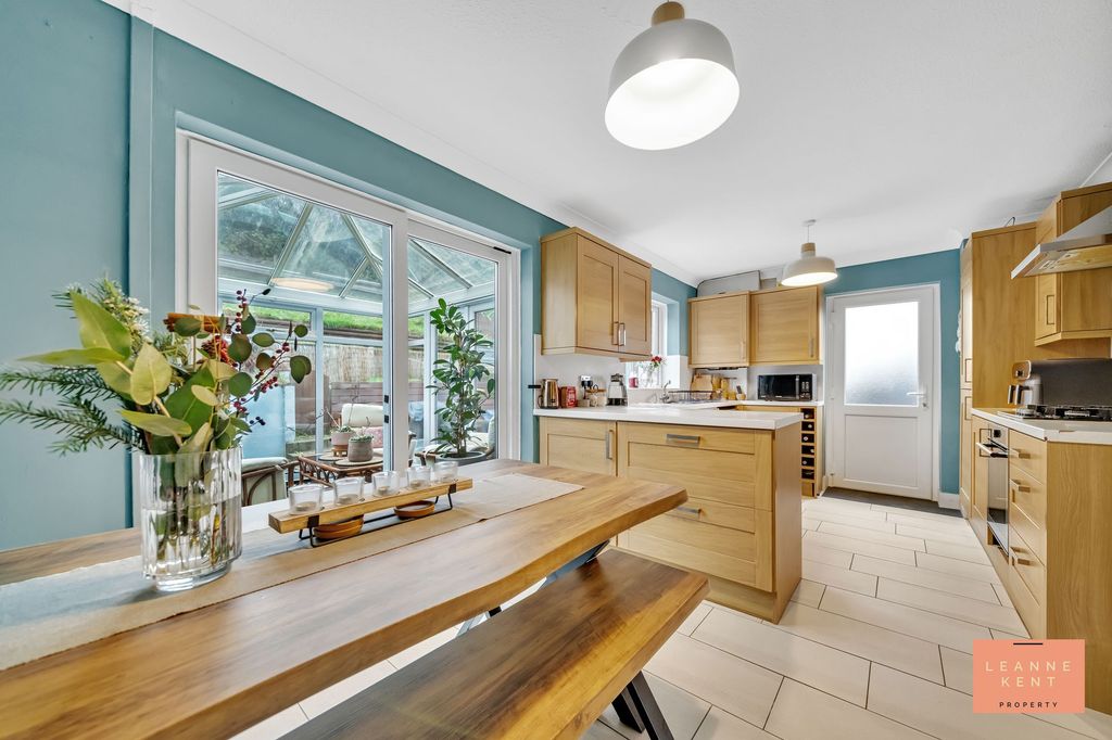 Property photo 3 of 30