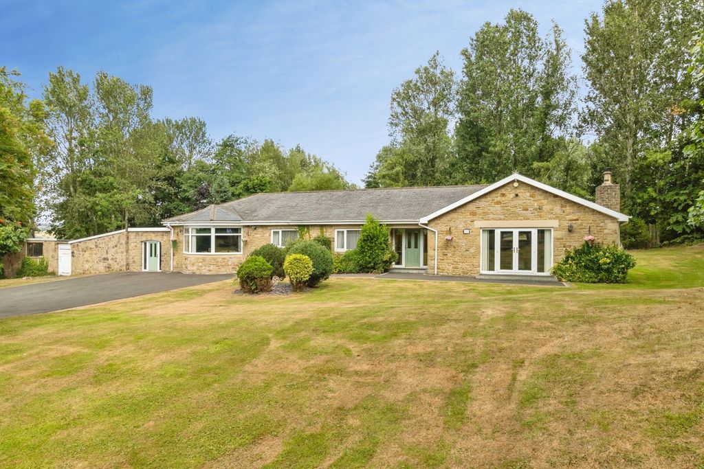Property photo 1 of 19 External
