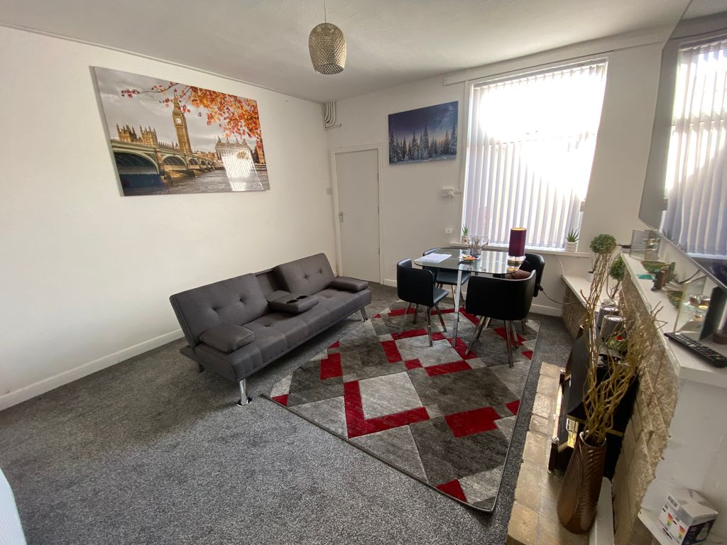 Property photo 3 of 18