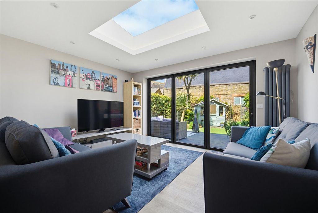 Property photo 2 of 16 Dsc09384.Jpg