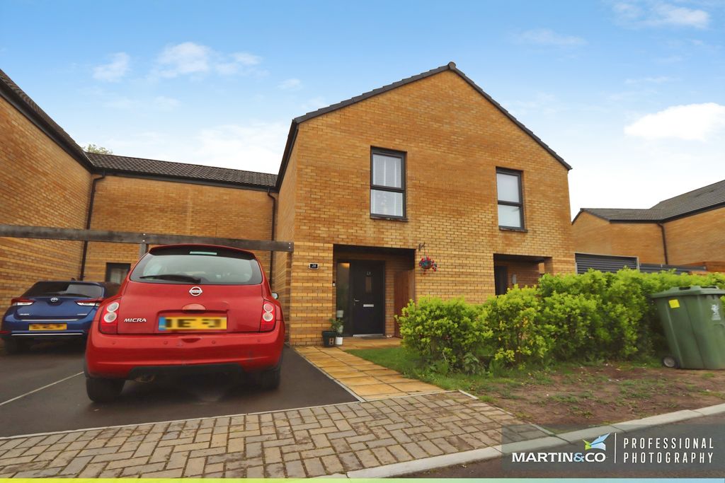 Property photo 1 of 21