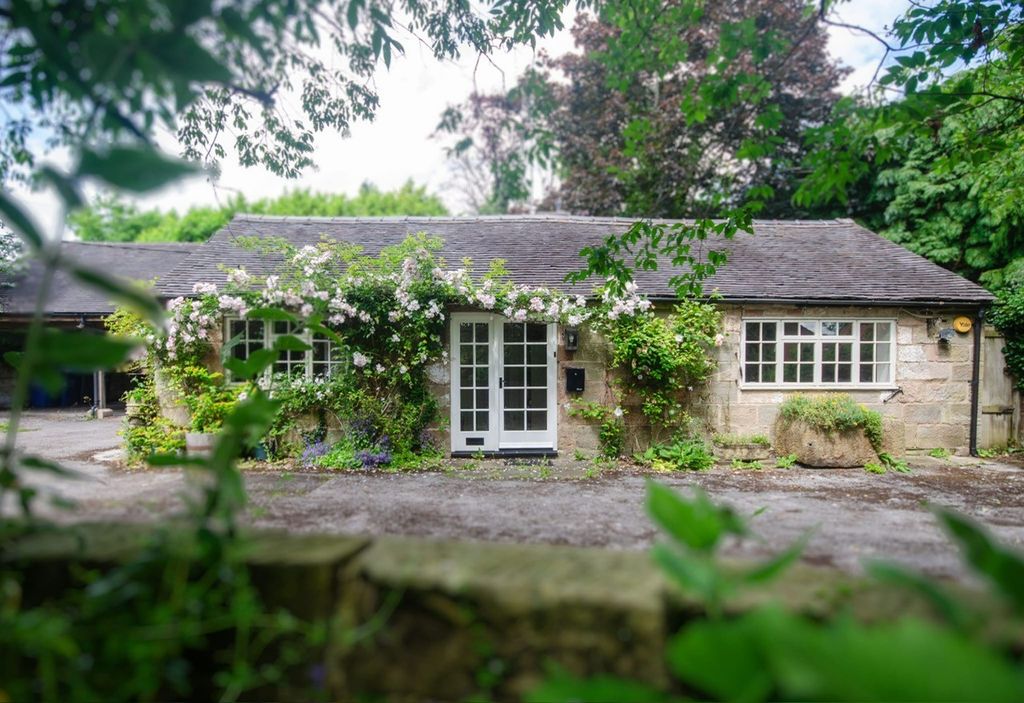 Property photo 3 of 28