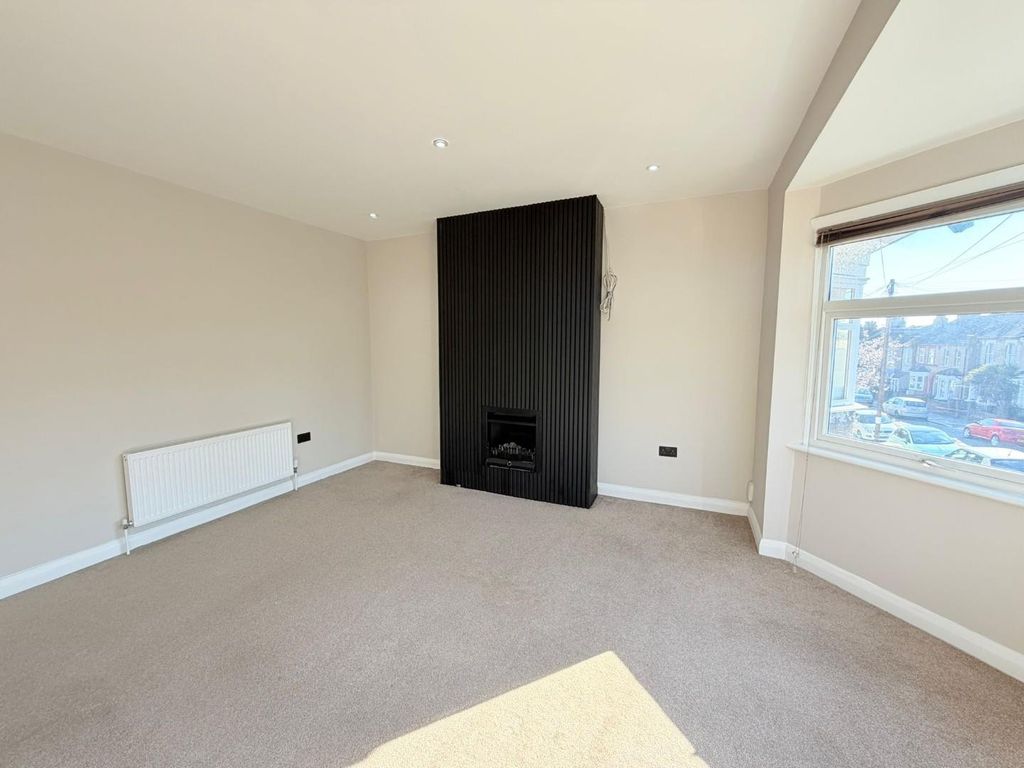 Property photo 2 of 11 2.Jpg