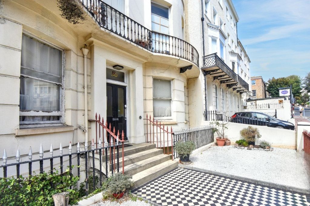 Property photo 2 of 23 Flat A-C, 1, 4, 6, 9 - 20, 30 Montpelier Road, Brighton Bn1 2Lq