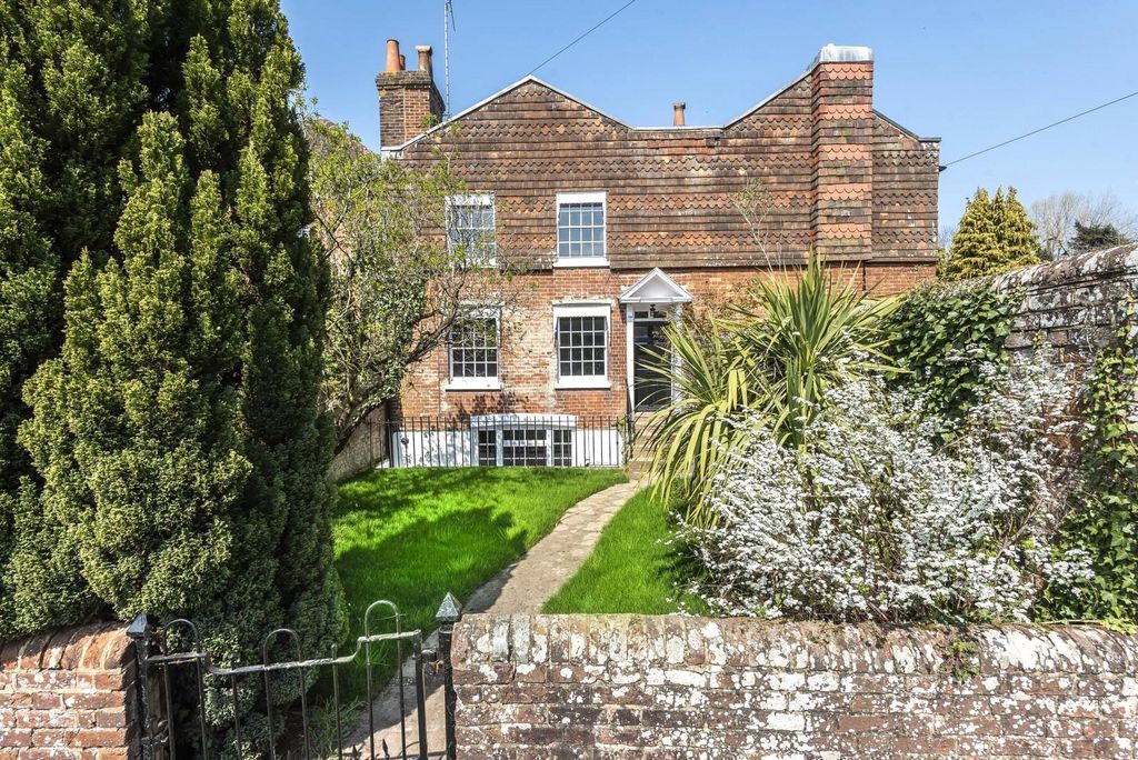 Property photo 1 of 16 1 (Main)