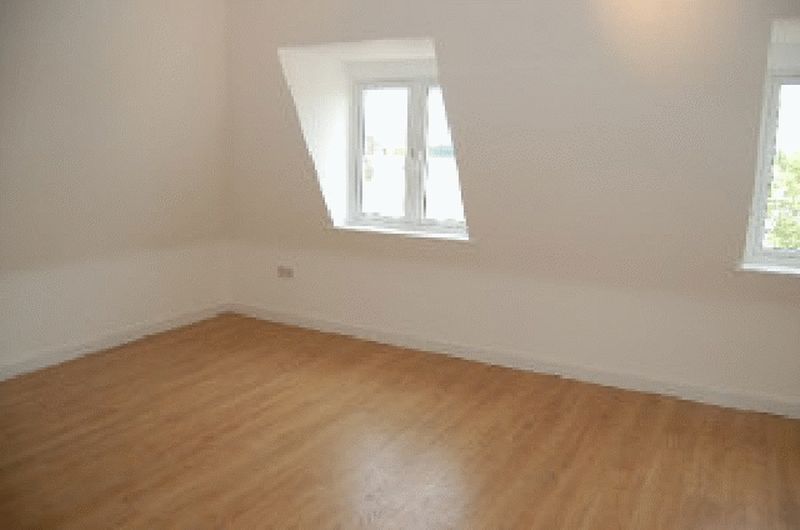 Property photo 3 of 5 Photo 4