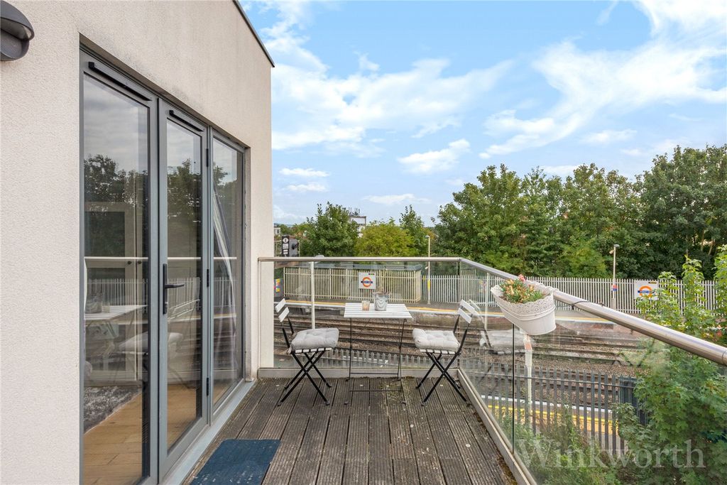 Property photo 1 of 10 Picture No. 08