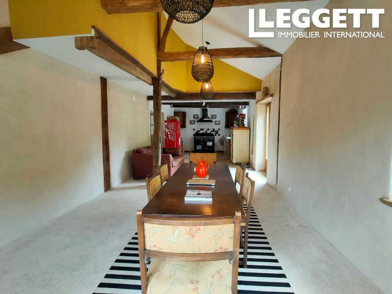 Property photo 3 of 10