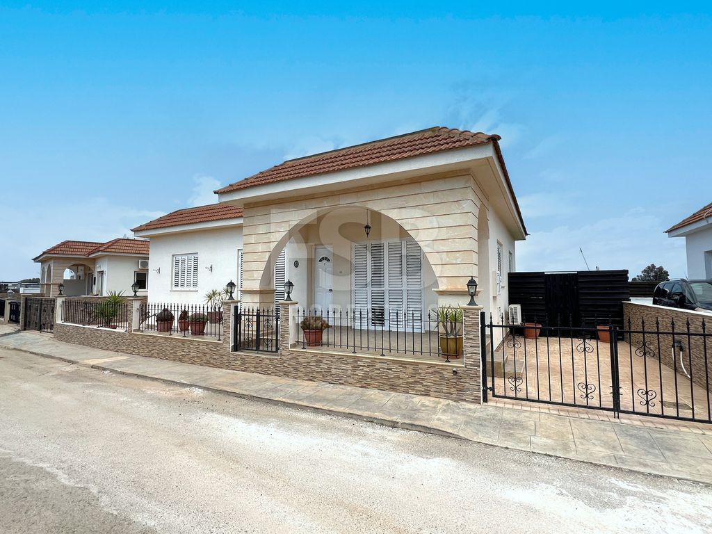 Property photo 1 of 23