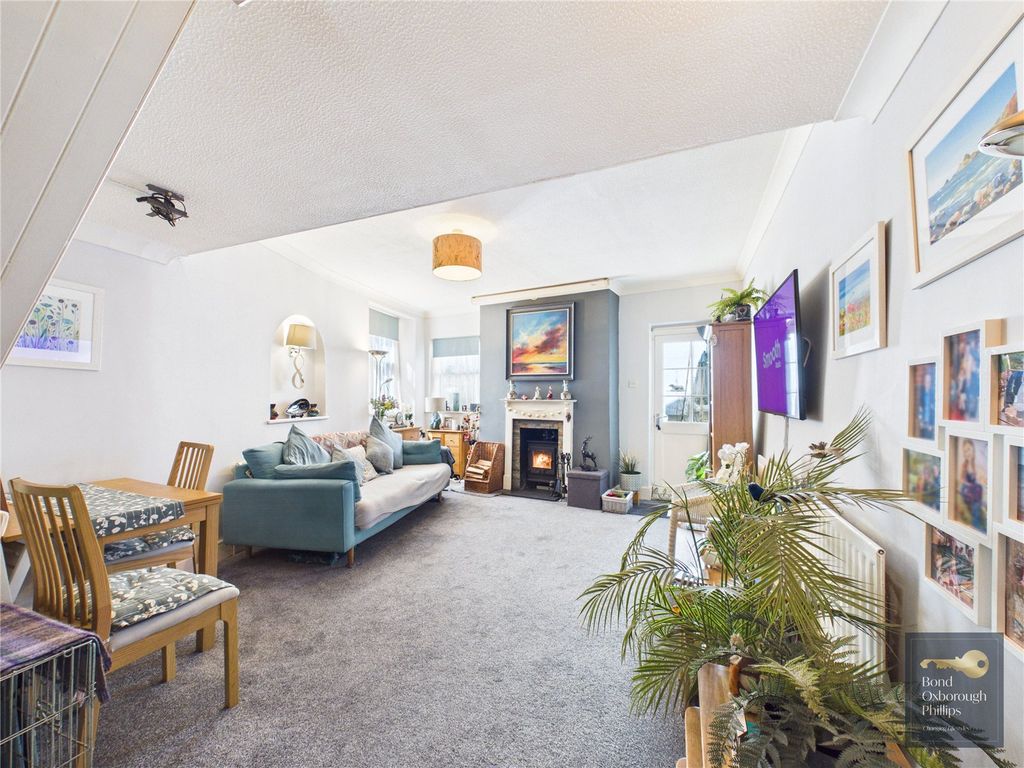 Property photo 3 of 21 Picture No. 07