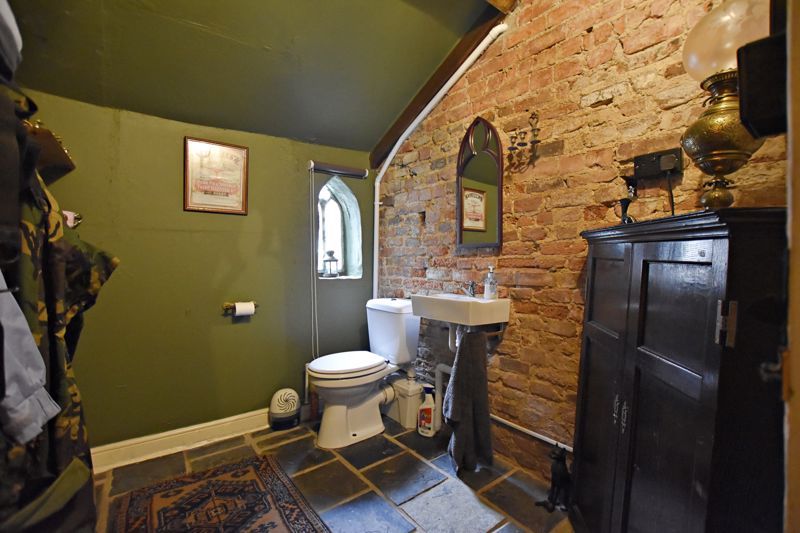 Property photo 2 of 34 Photo 32