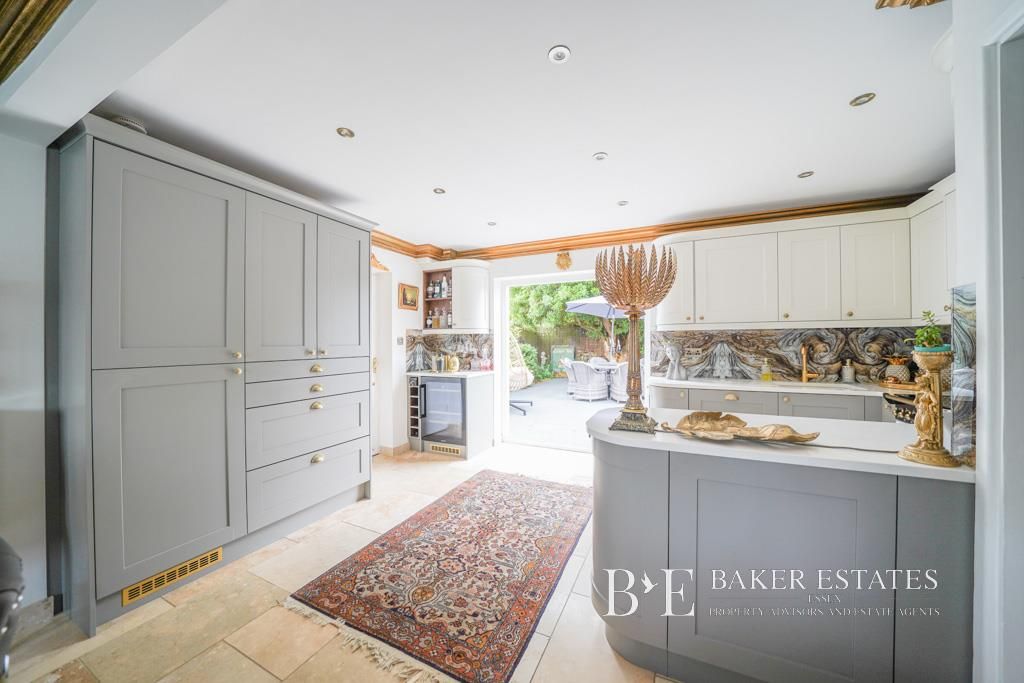 Property photo 3 of 20 Dsc04407-2.Jpg