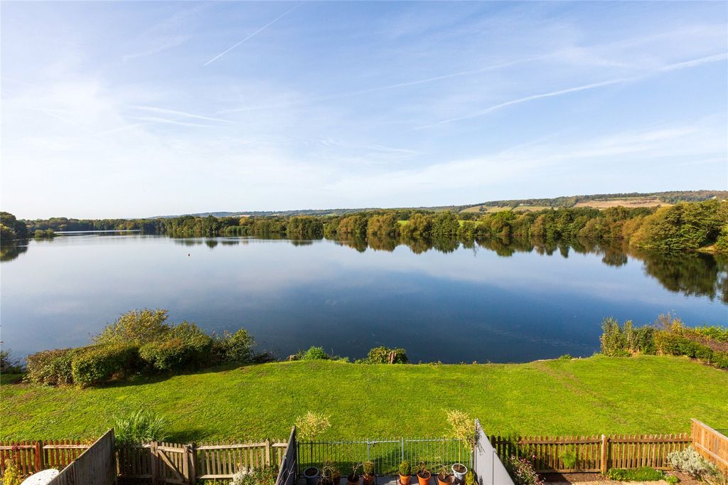 Property photo 1 of 17 Picture No. 22
