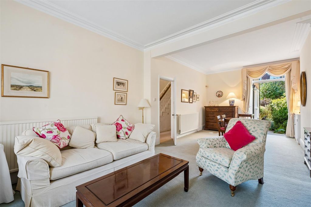 Property photo 2 of 14 Alwyn Avenue, W4 - For Sale