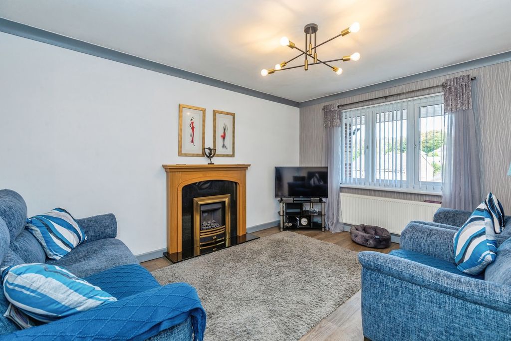 Property photo 2 of 17 Pbox-Img.Jpg