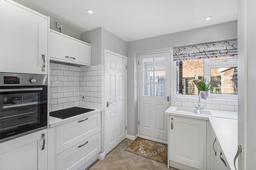 Property photo 2 of 13