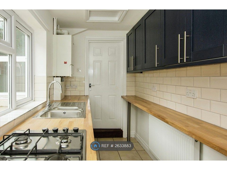 Property photo 3 of 32