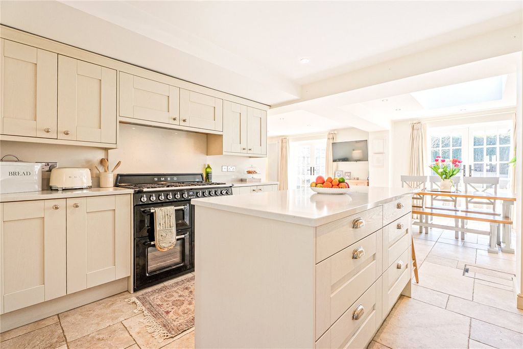 Property photo 3 of 35 Picture No. 05