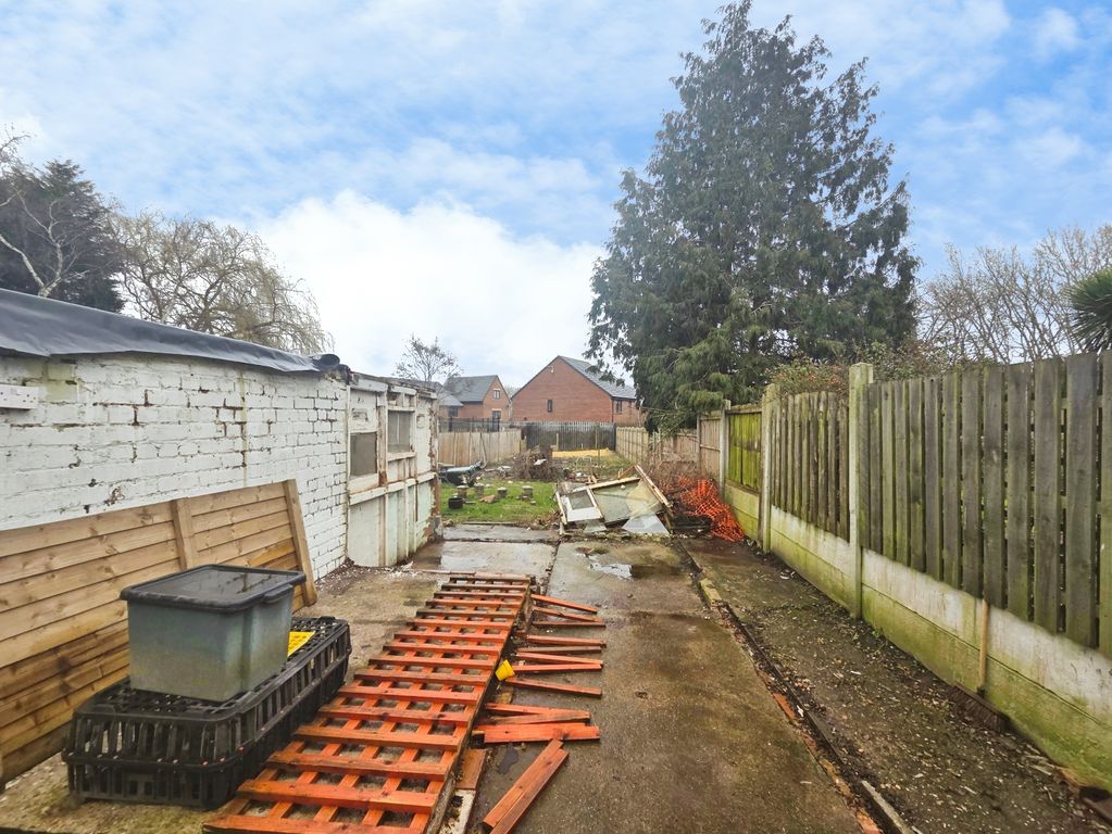 Property photo 3 of 17 85E8c35B-1000126584