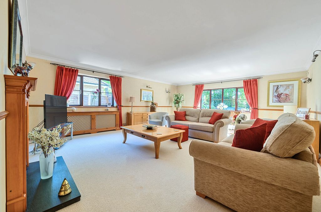 Property photo 2 of 26 23-681E19Bf26d12-...