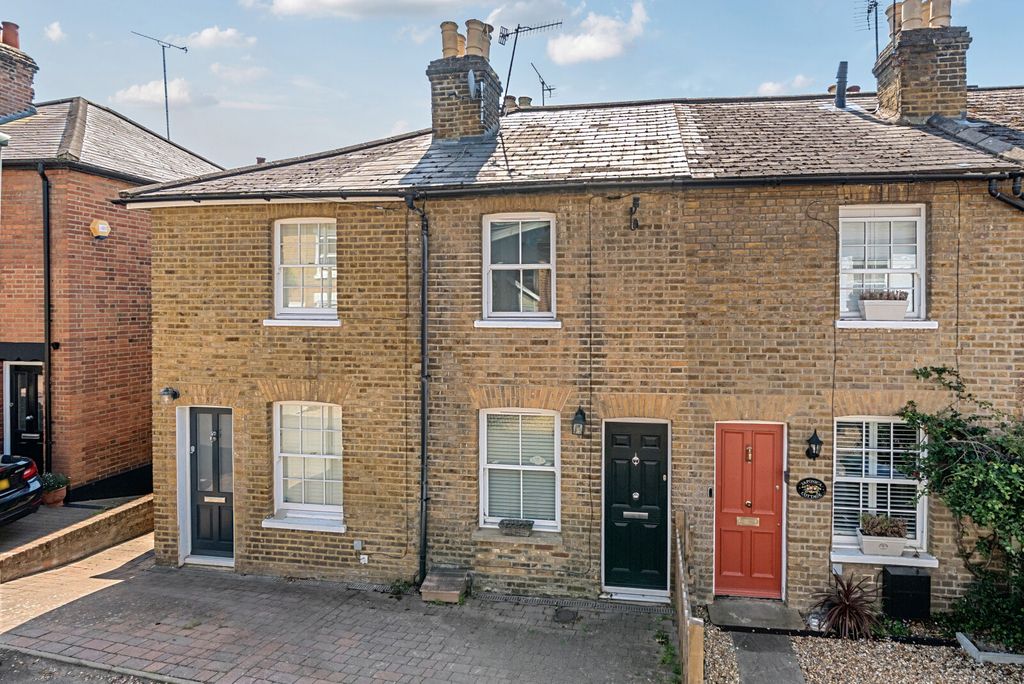 Property photo 1 of 13 1-6A359241004ce-1...