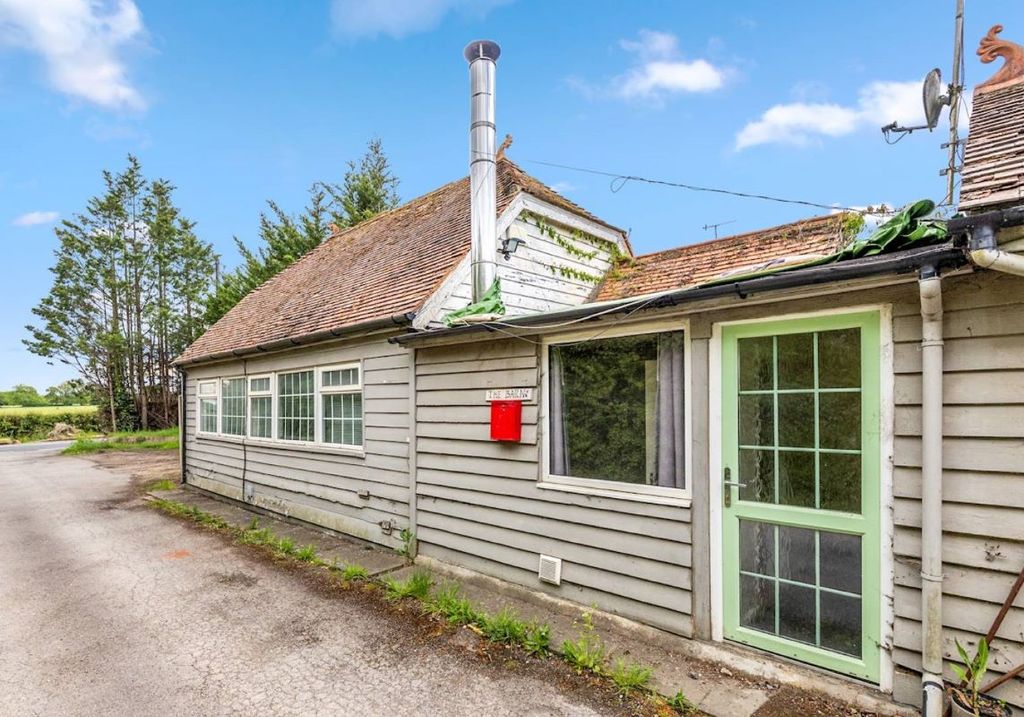 Property photo 1 of 6