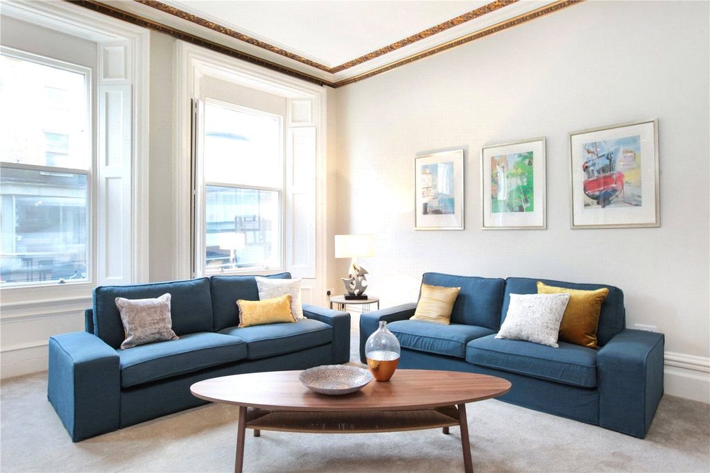 Additional image 9 of 3 bed flat to rentStratton House, 61 High West Street, Dorchester, Dorset DT1