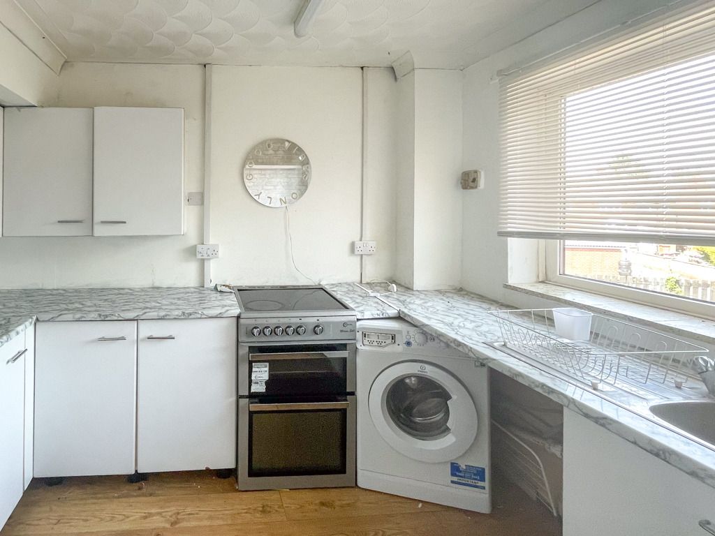 Property photo 2 of 7 5329593