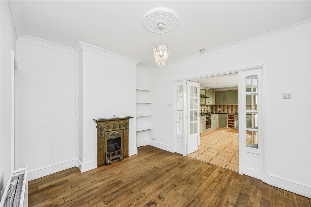 Property photo 2 of 19 54 Prospect Road-11.Jpg