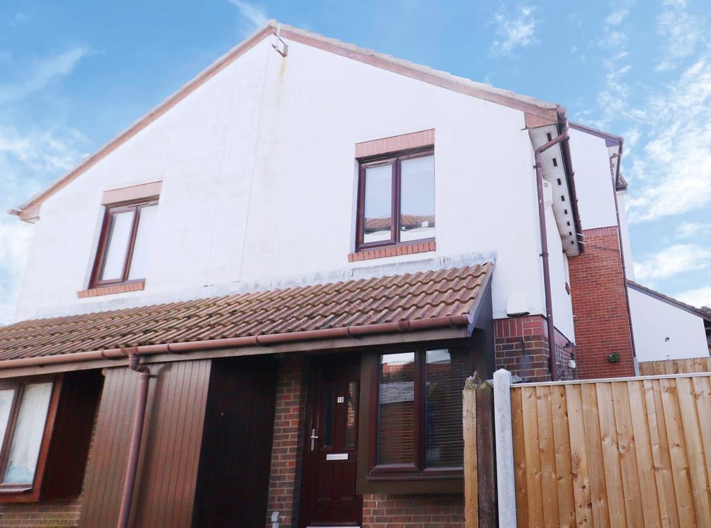 Property photo 1 of 12