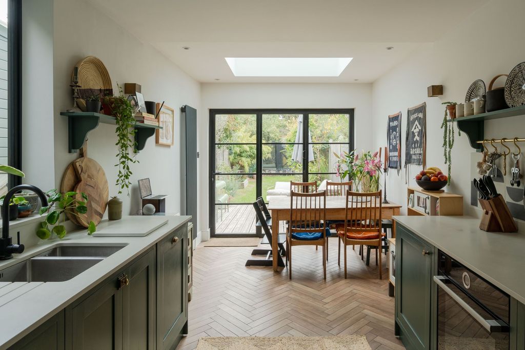 Property photo 1 of 50