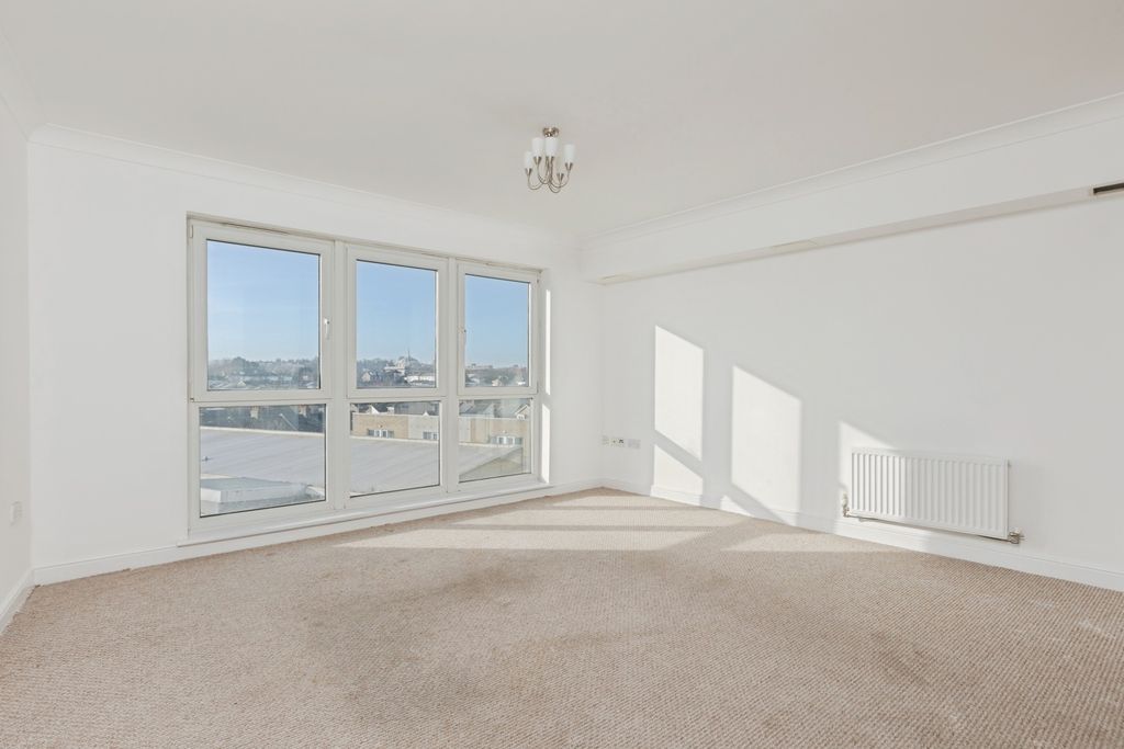 Property photo 2 of 10 Living Room