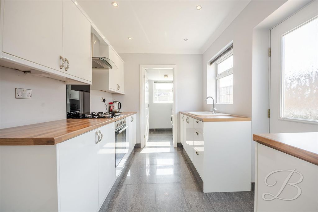 Property photo 3 of 27 Ccltd-13.Jpg