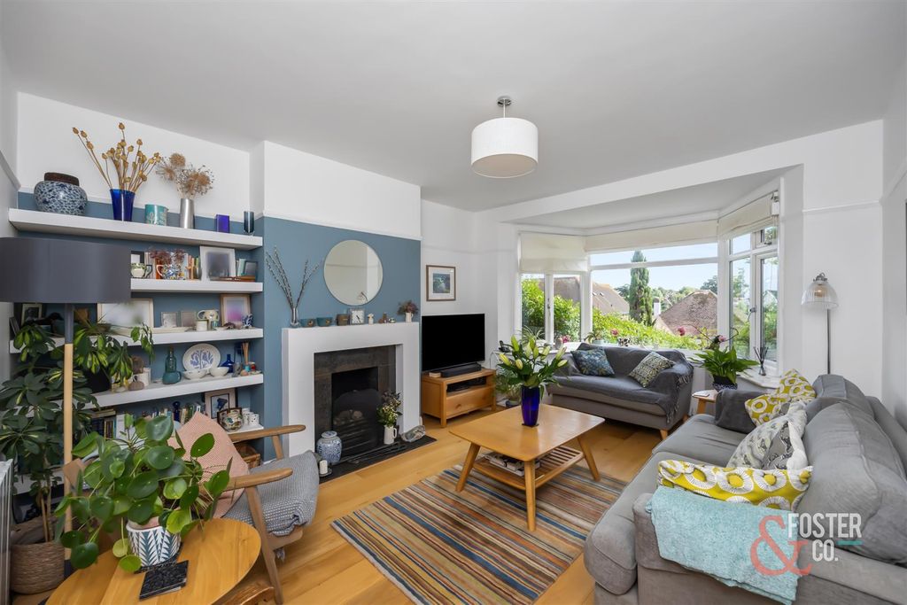 Property photo 2 of 25 Redhill Drive 21-001.Jpg