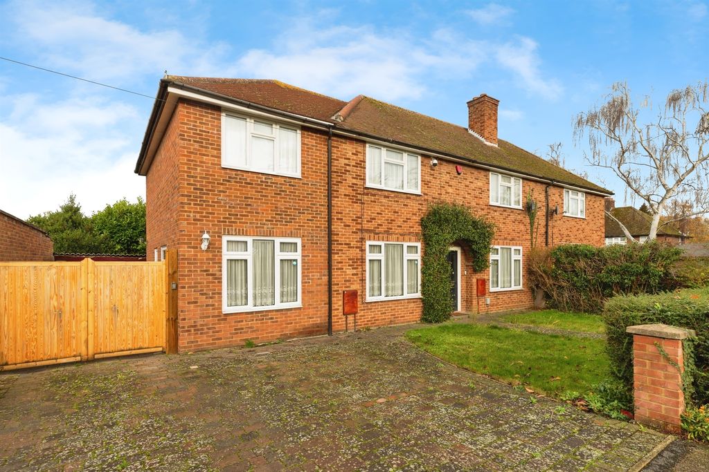 Property photo 1 of 18